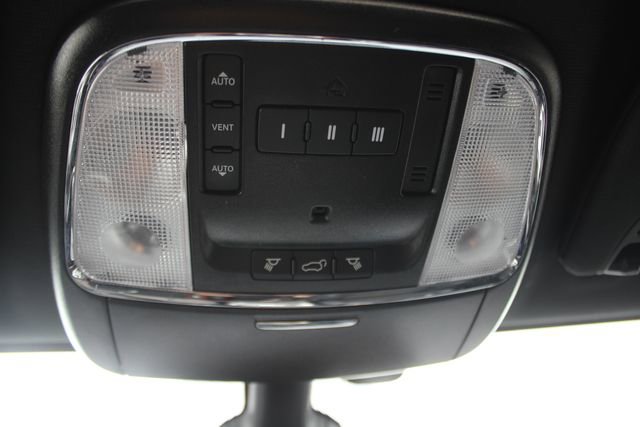 Used 2020 Jeep Grand Cherokee Altitude AWD/4WD image 12