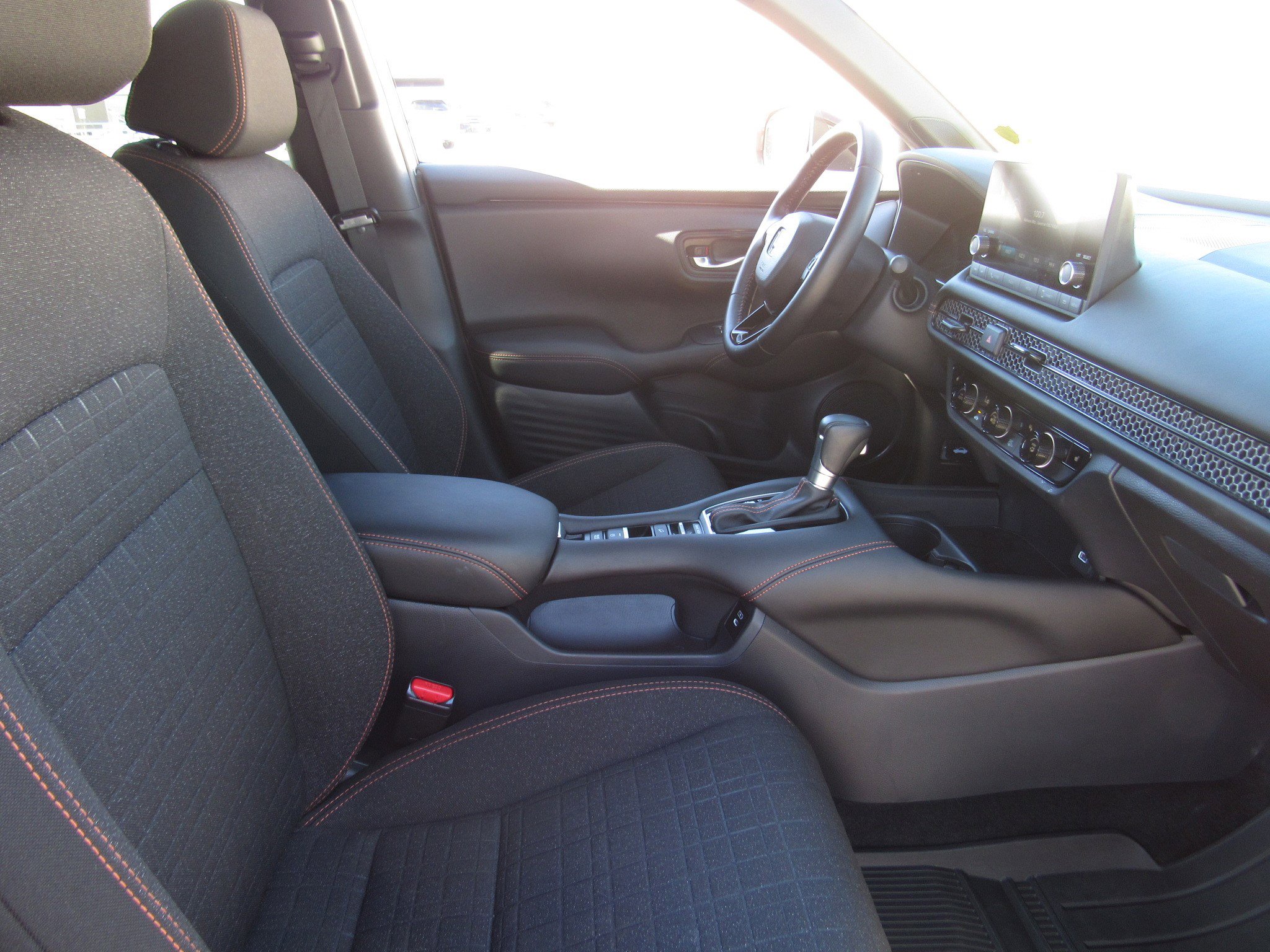 Used 2025 Honda HR-V Sport image 8