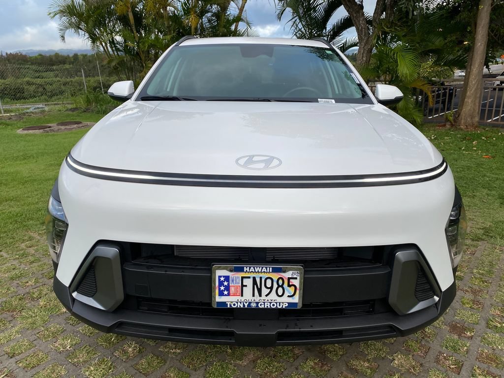 Used 2025 Hyundai Kona SEL FWD image 2