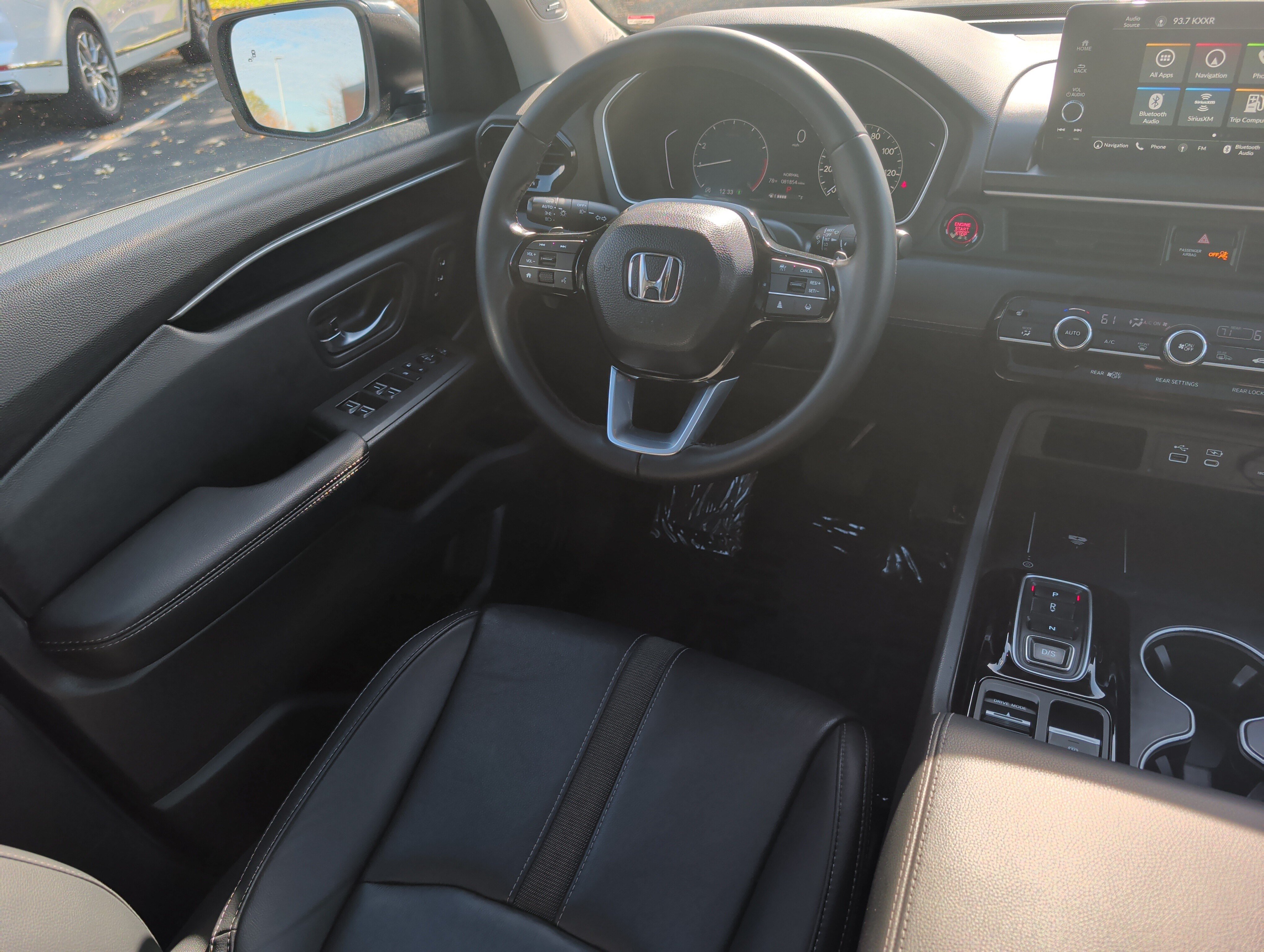Used 2023 Honda Pilot Touring image 9