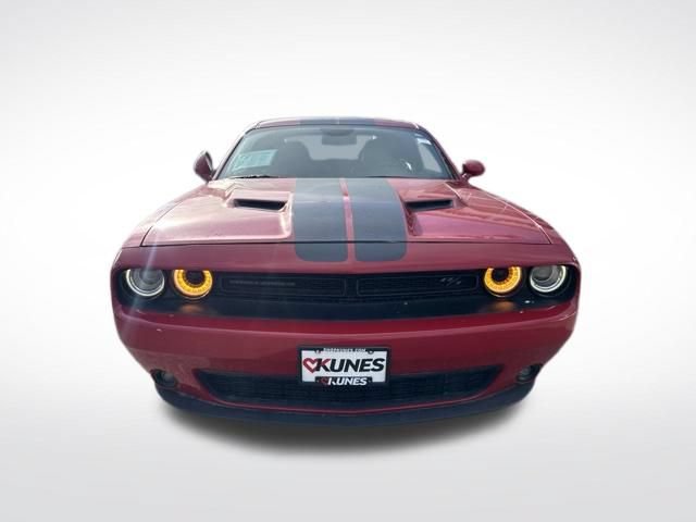 Used 2016 Dodge Challenger R/T Plus RWD image 5
