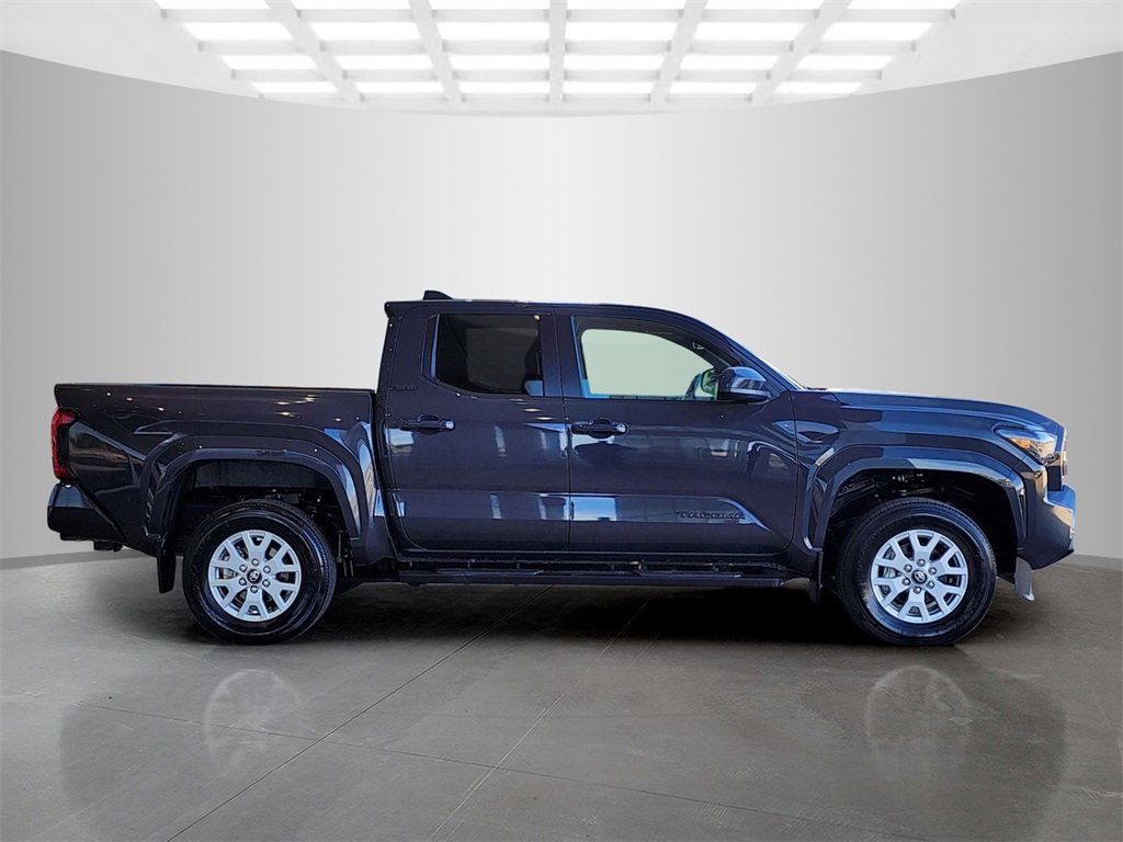 Used 2024 Toyota Tacoma SR5 image 3