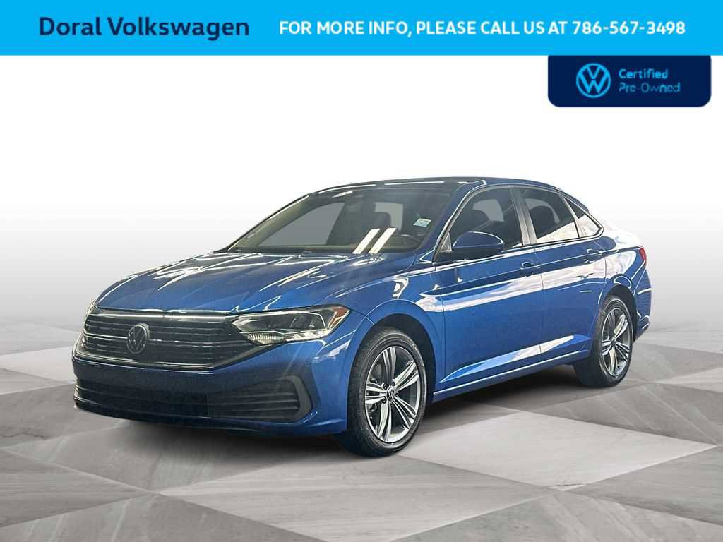 Certified 2023 Volkswagen Jetta SE w/ Panoramic Sunroof Package FWD image 4