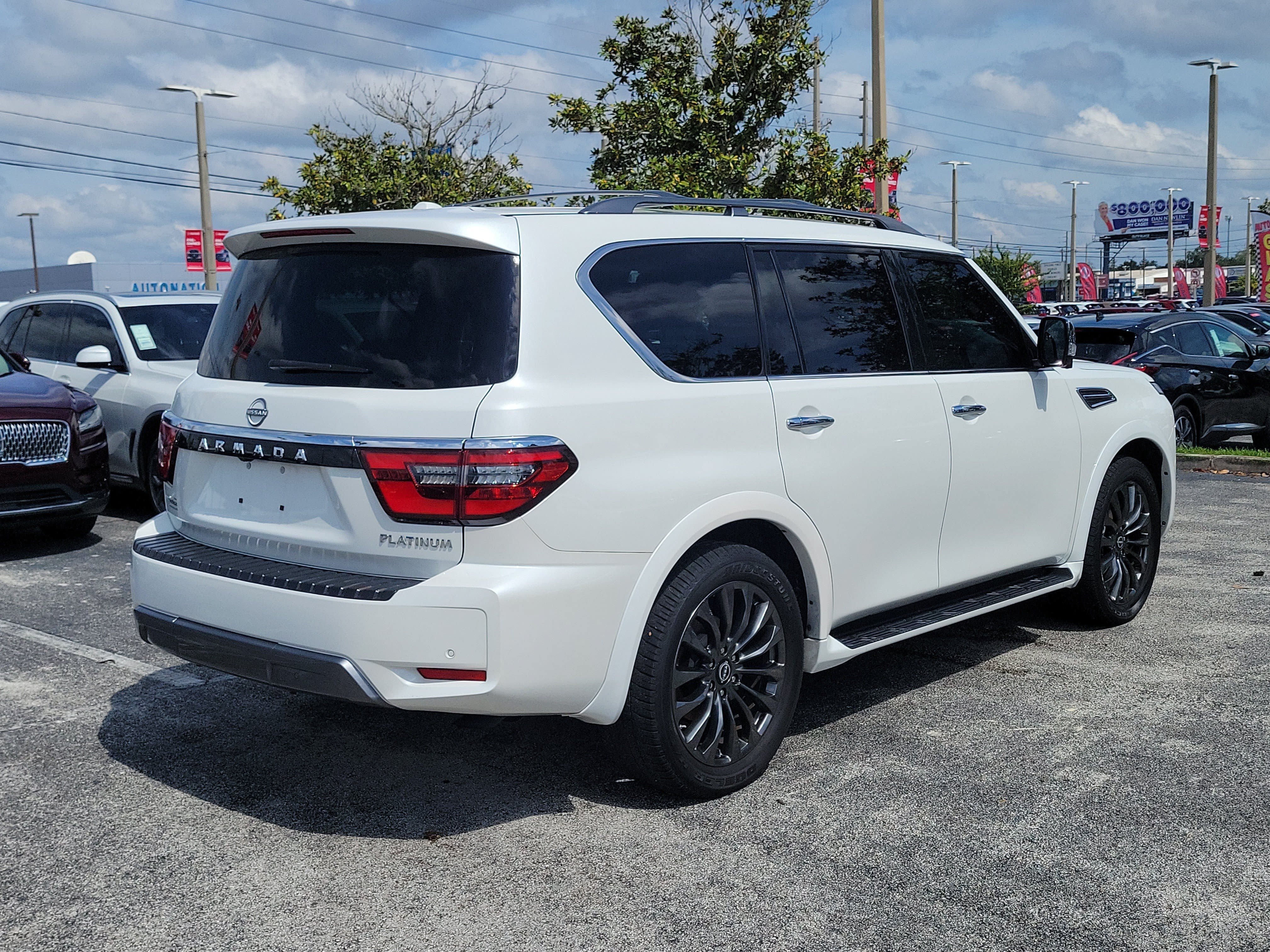 Certified 2023 Nissan Armada Platinum w/ Captain's Chairs Package RWD image 4