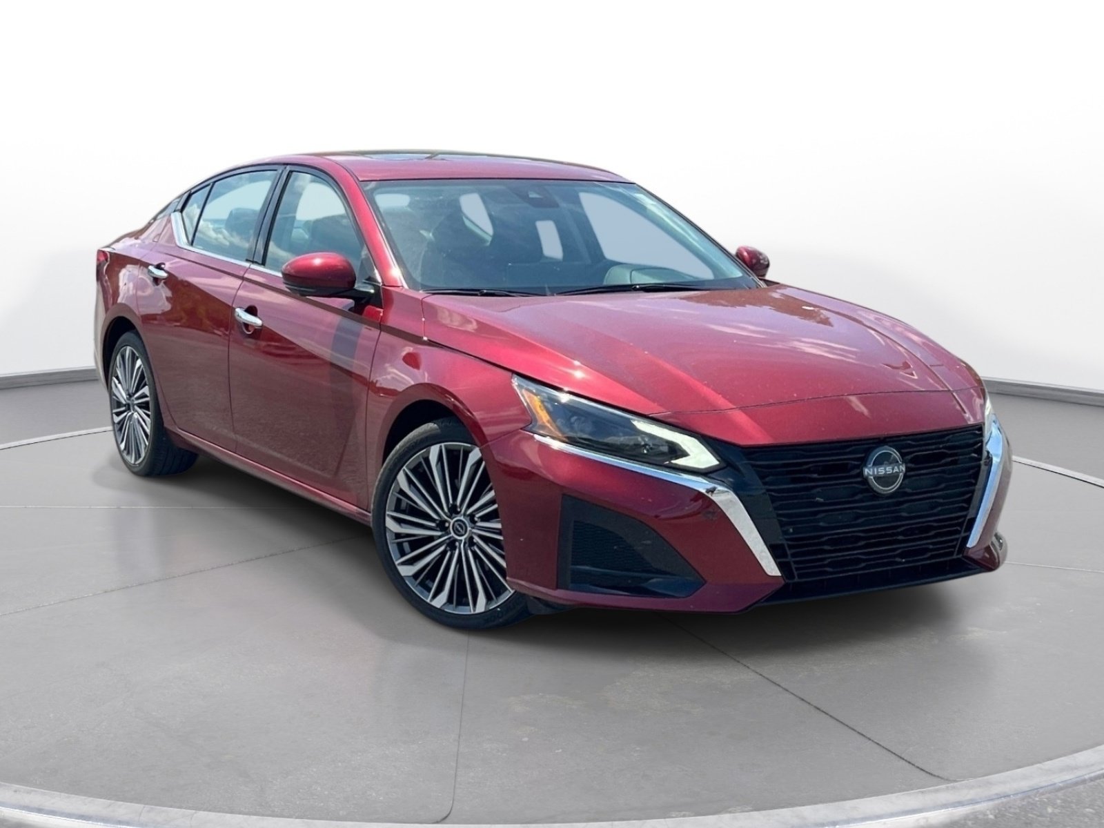 Used 2024 Nissan Altima 2.5 SL FWD image 1
