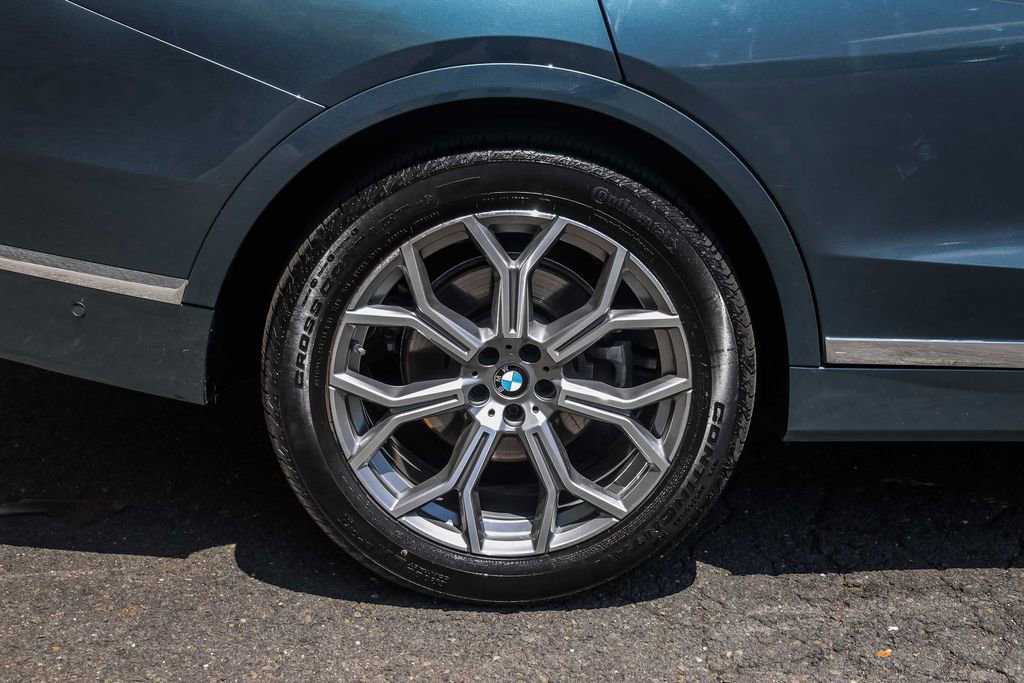 Used 2024 BMW X7 xDrive40i w/ Executive Package AWD/4WD image 6