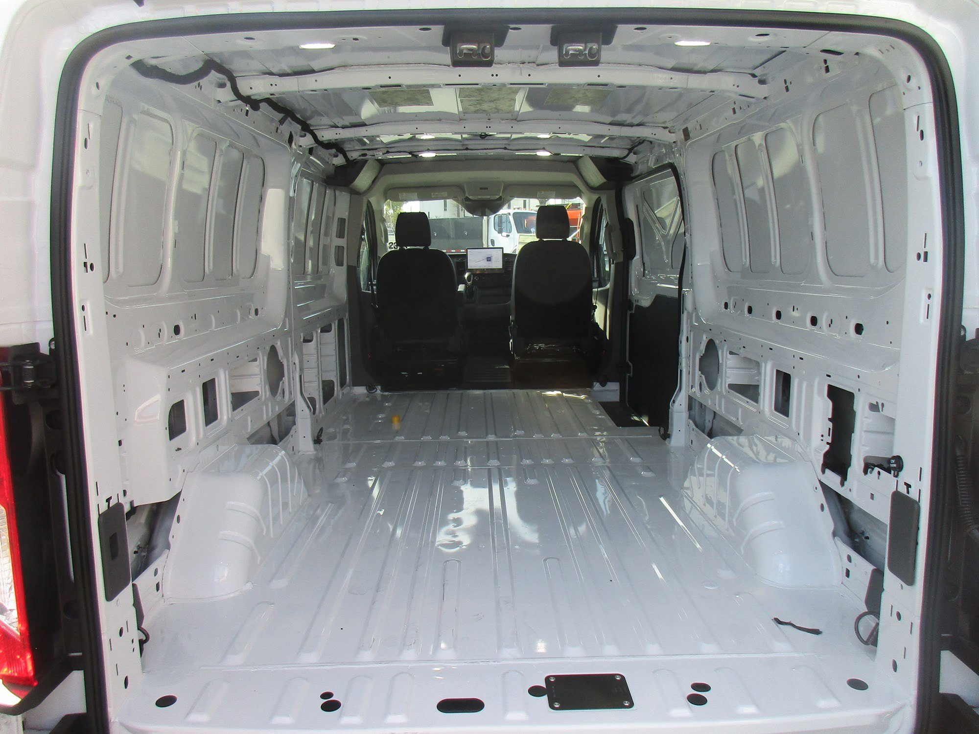 New 2026 Ford Transit 150 Low Roof RWD image 5