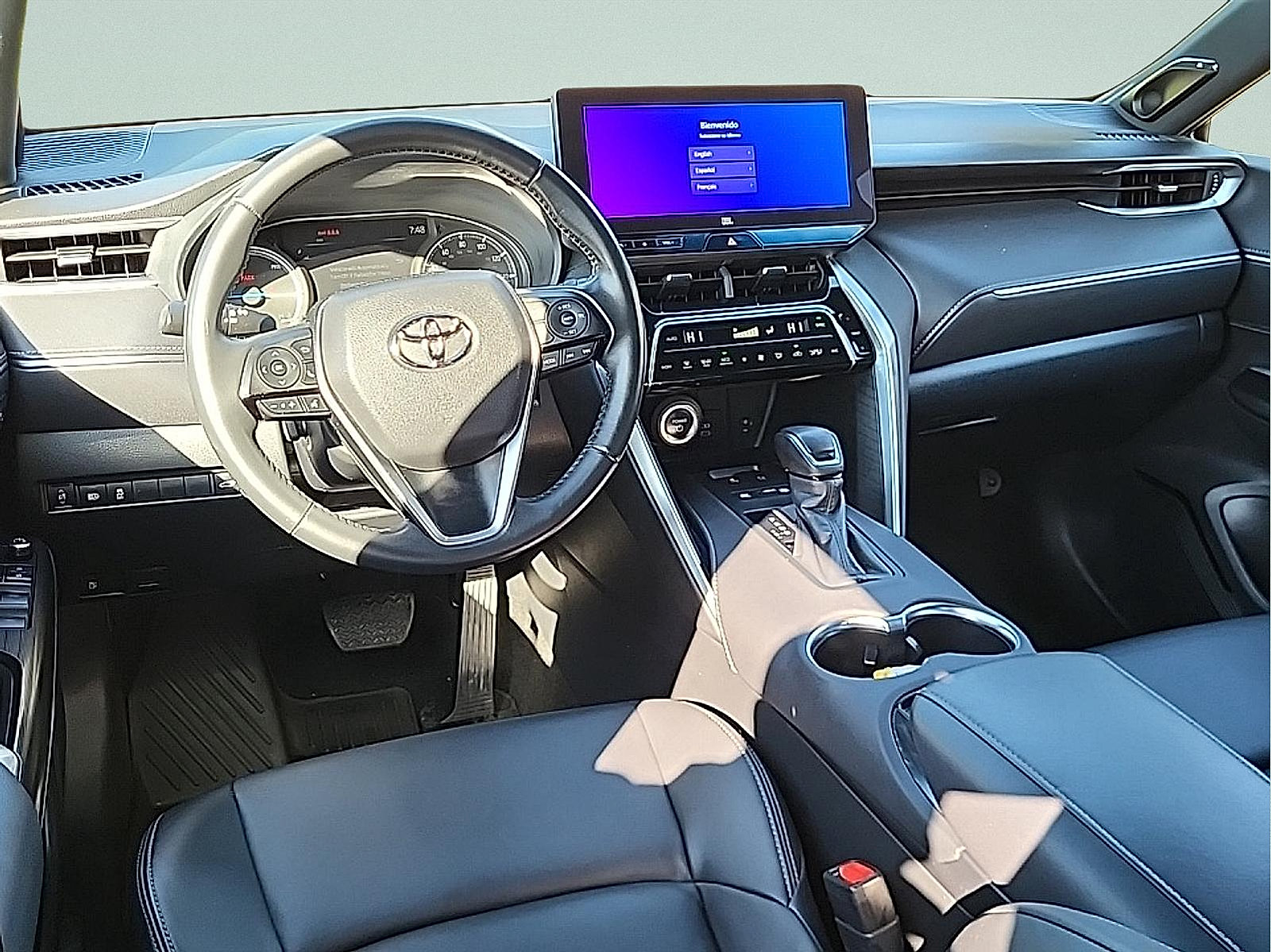 Used 2024 Toyota Venza XLE AWD/4WD image 15