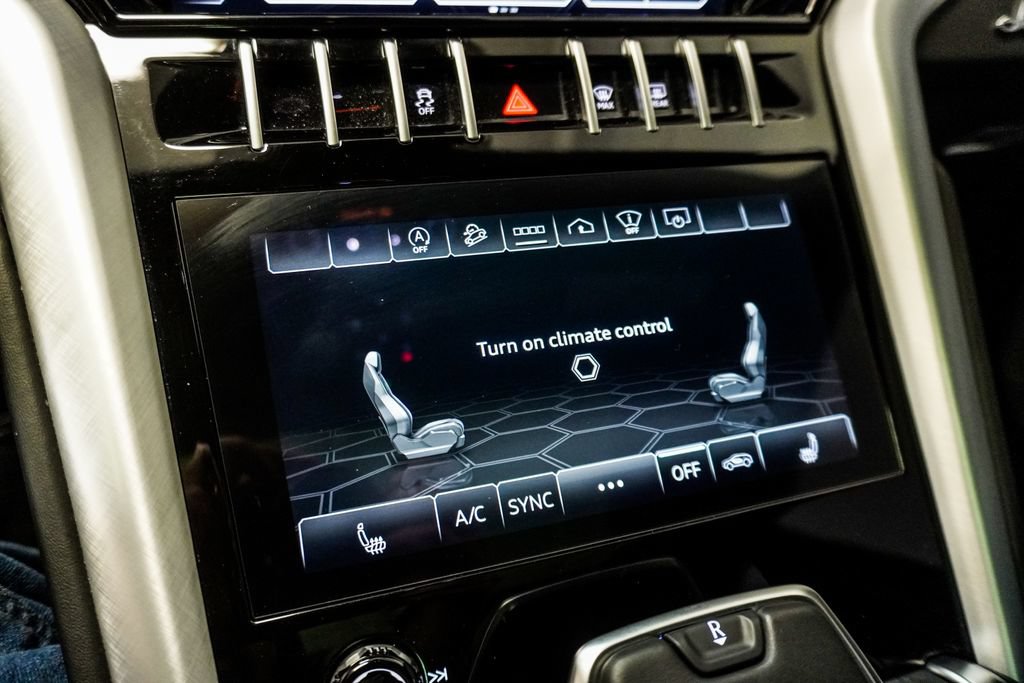 Used 2022 Lamborghini Urus AWD/4WD image 26