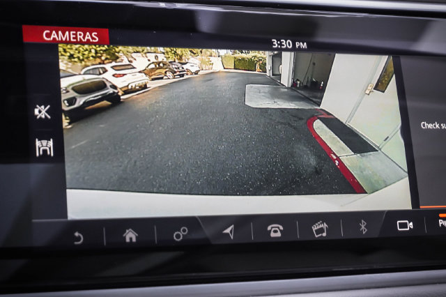 Used 2018 Land Rover Range Rover Sport HSE AWD/4WD image 15