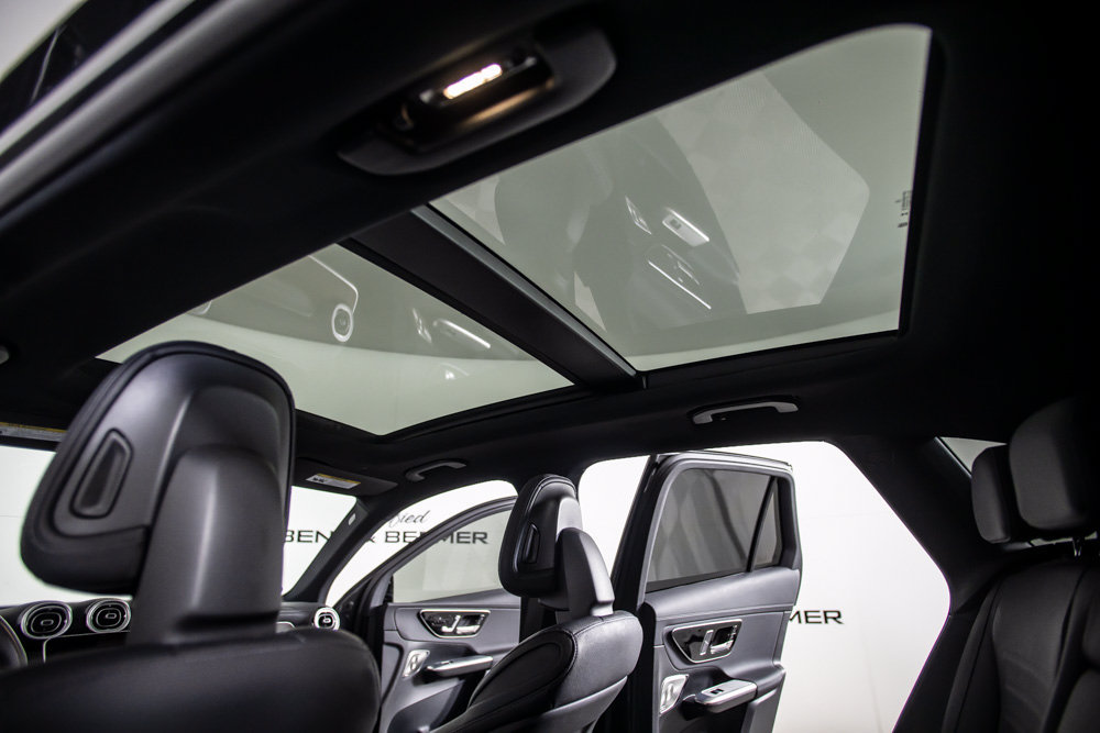 Used 2025 Mercedes-Benz GLC 300 4MATIC w/ AMG Line image 22