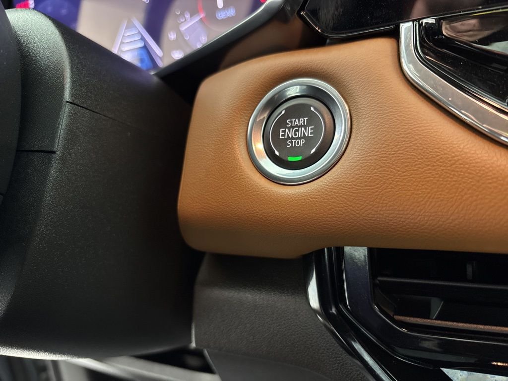 Used 2026 GMC Canyon AT4 AWD/4WD image 30