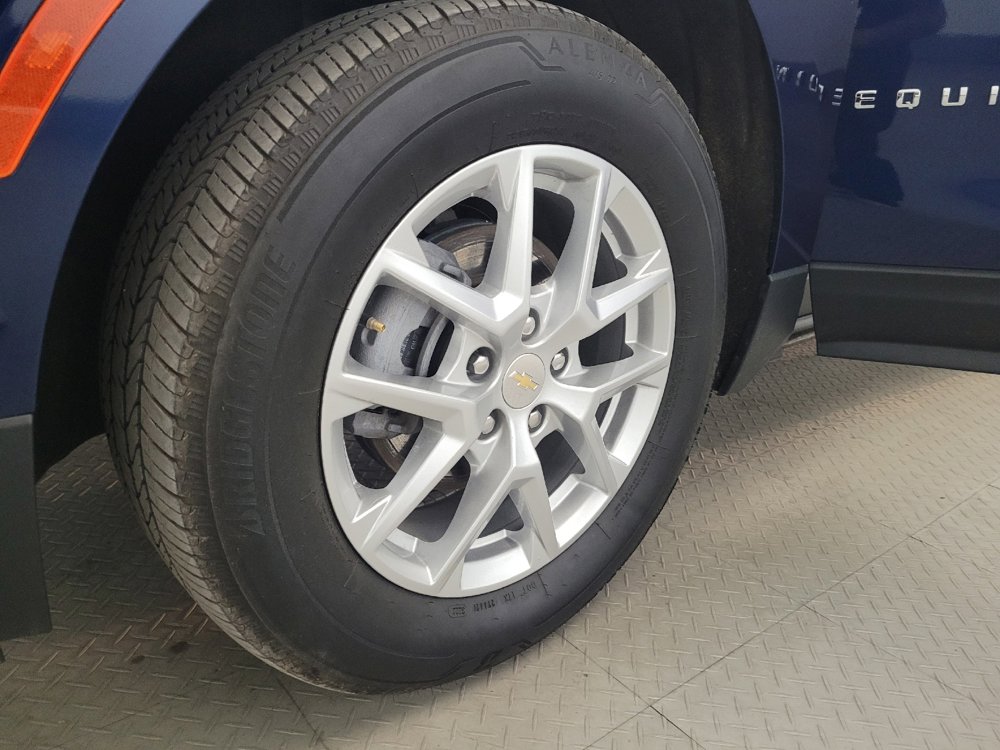 Used 2023 Chevrolet Equinox LT AWD/4WD image 31
