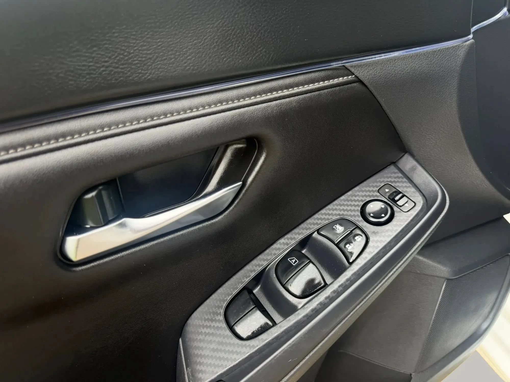 Used 2024 Nissan Sentra SV w/ All-Weather Package FWD image 13