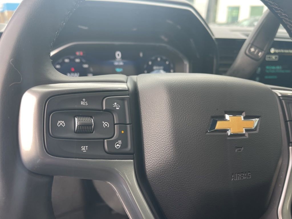 Used 2025 Chevrolet Silverado 1500 LT image 18