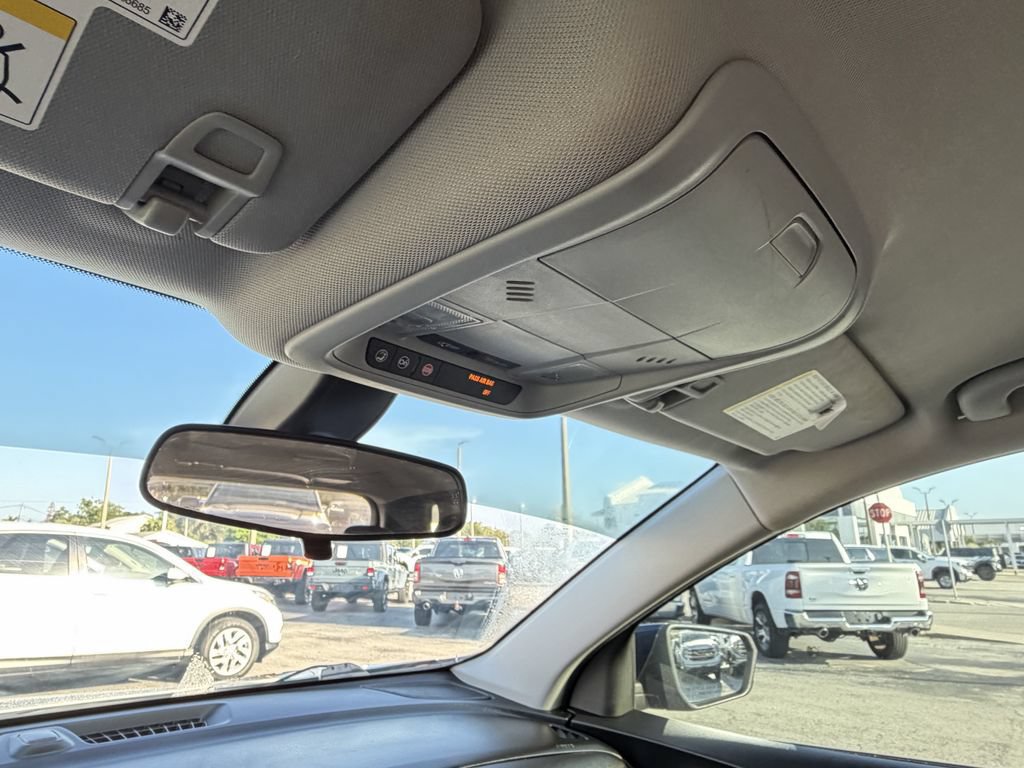 Used 2019 Chevrolet Equinox LT FWD image 31
