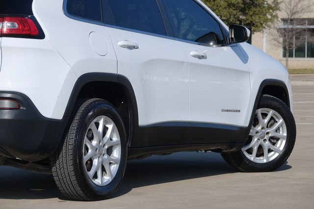 Used 2015 Jeep Cherokee Latitude image 20