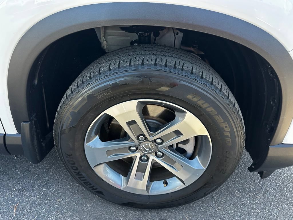 Used 2023 Honda Pilot EX-L image 12