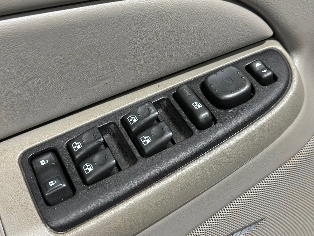 Used 2006 Chevrolet Avalanche Z71 w/ Sun And Sound Package image 31