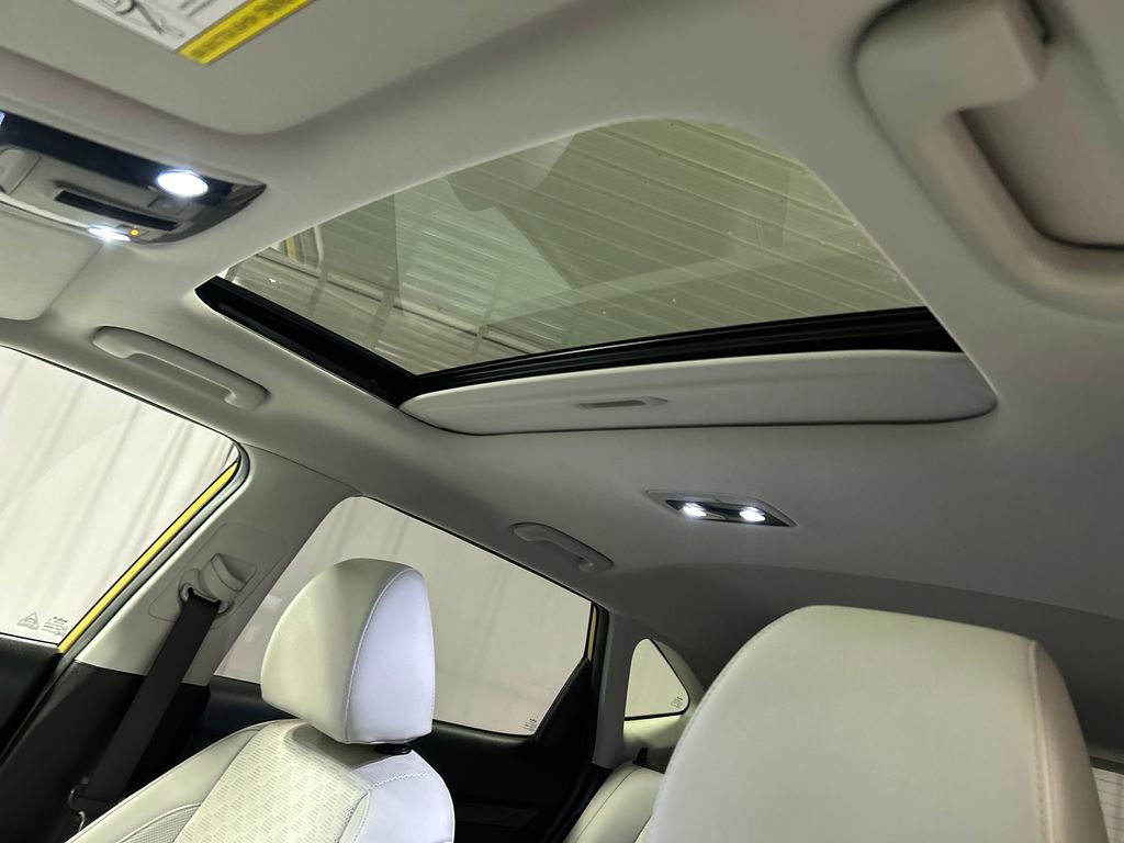 Used 2023 Kia Seltos SX w/ SX Sunroof Package image 21