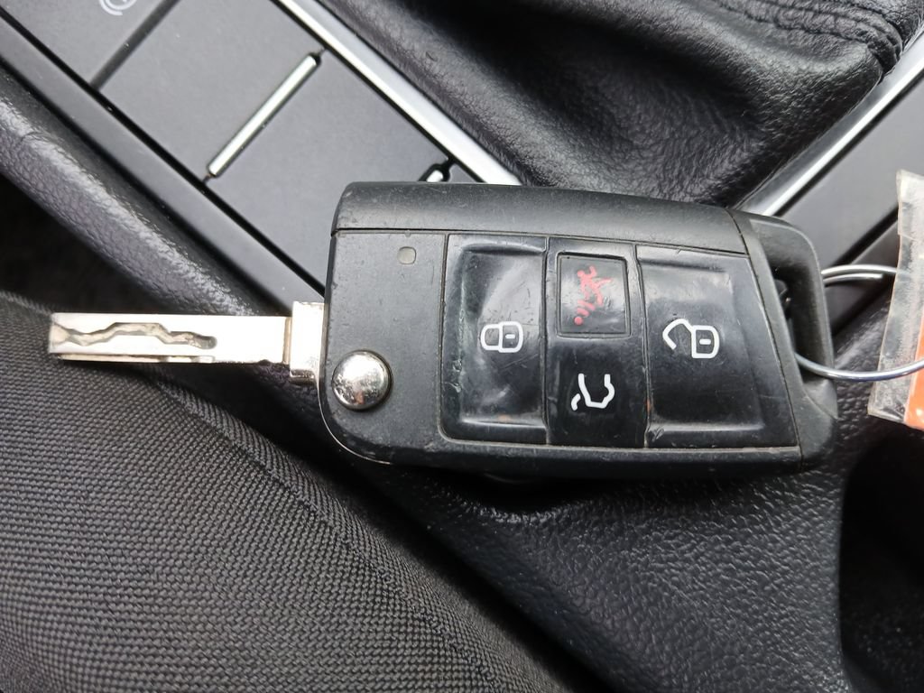 Used 2019 Volkswagen Jetta S w/ Driver Assistance Package FWD image 28