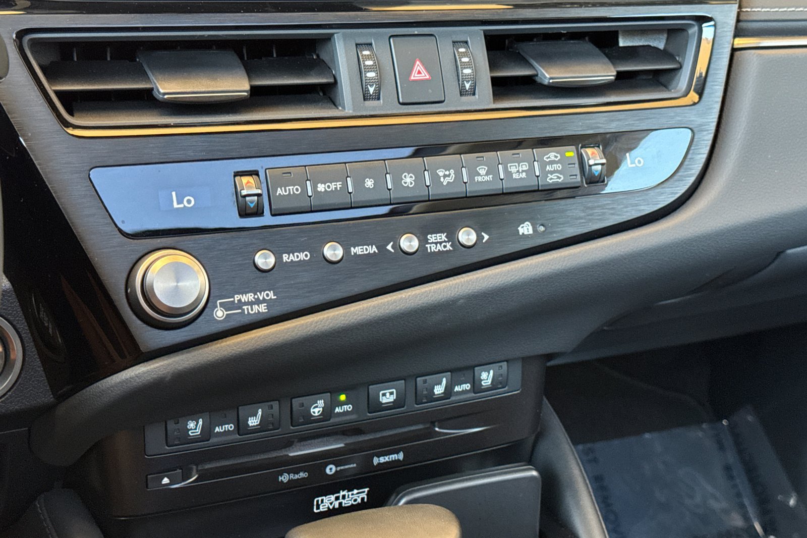 Certified 2022 Lexus ES 350 w/ Accessory Package 2 FWD image 23