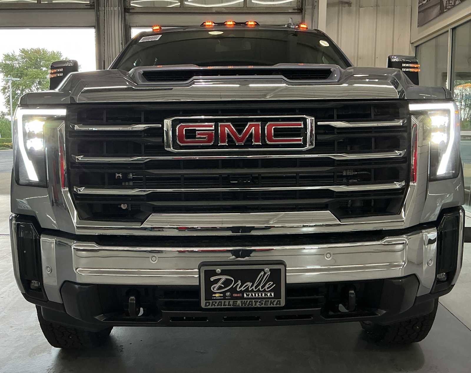 New 2026 GMC Sierra 2500 SLT w/ SLT Premium Package image 2