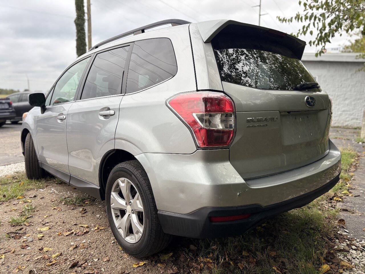 Used 2014 Subaru Forester 2.5i Limited AWD/4WD image 3