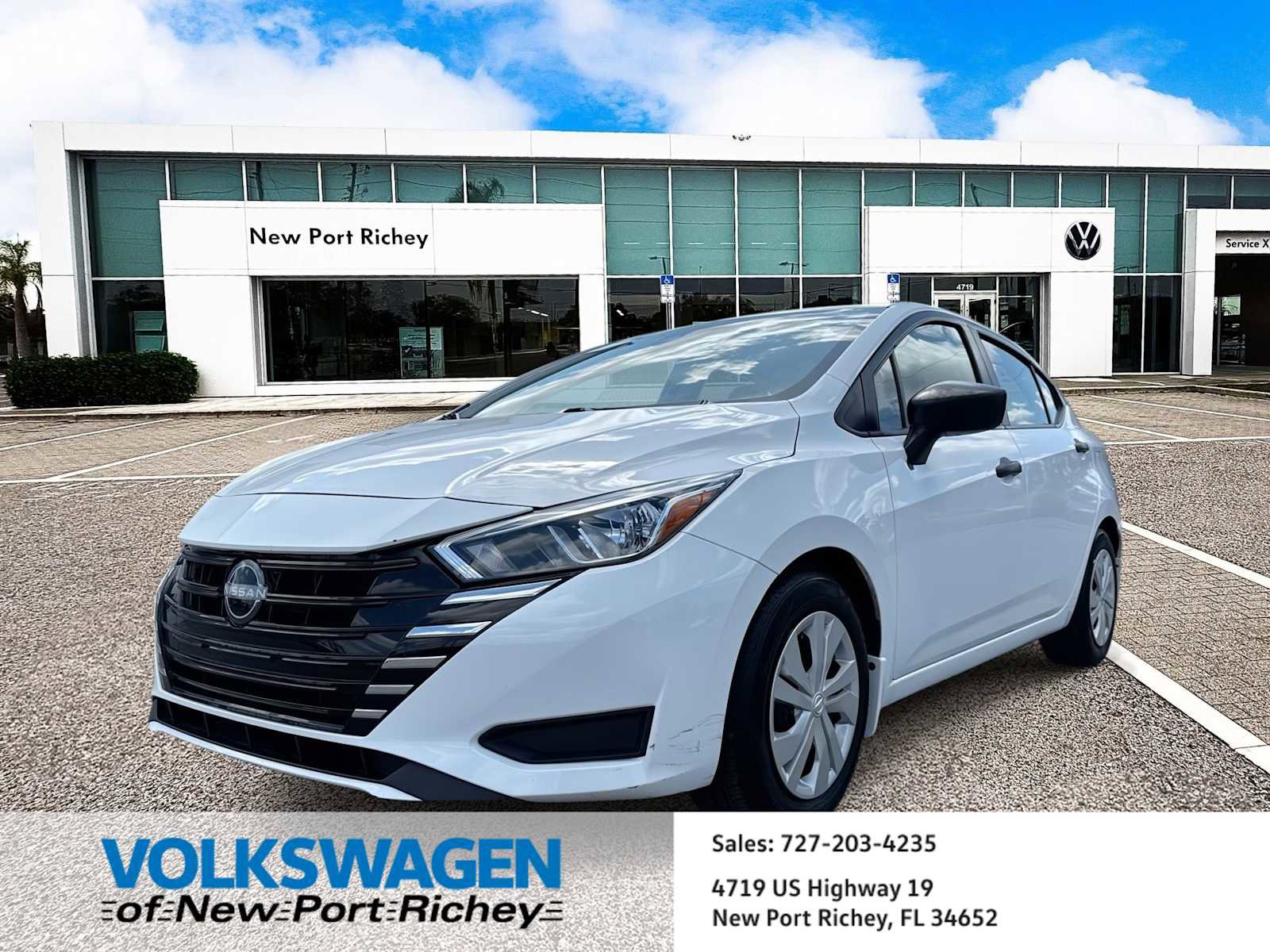 Used 2024 Nissan Versa S w/ Trunk Package image 1