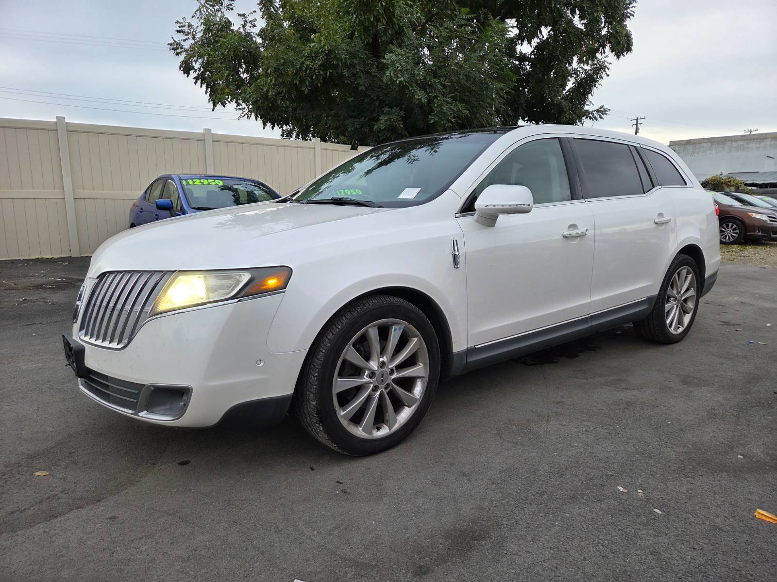 Used 2012 Lincoln MKT AWD