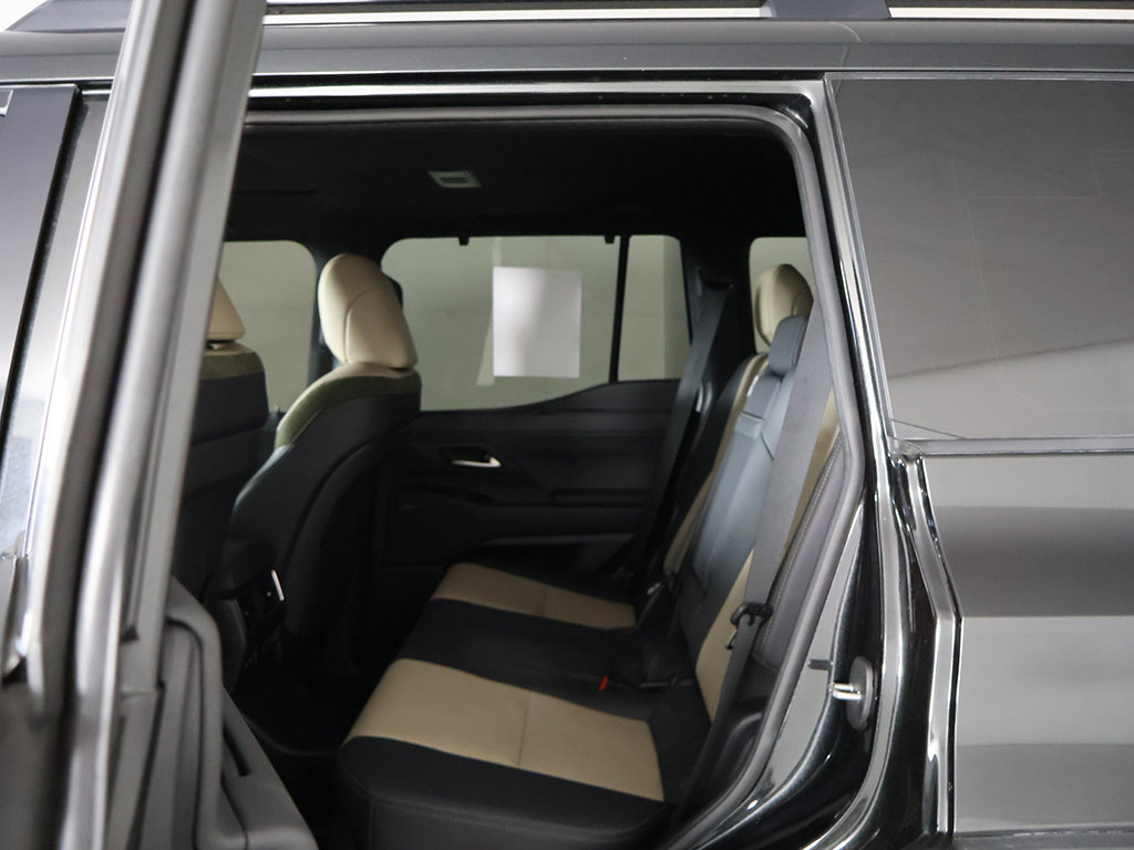 Used 2024 Lexus GX 550 AWD/4WD image 34
