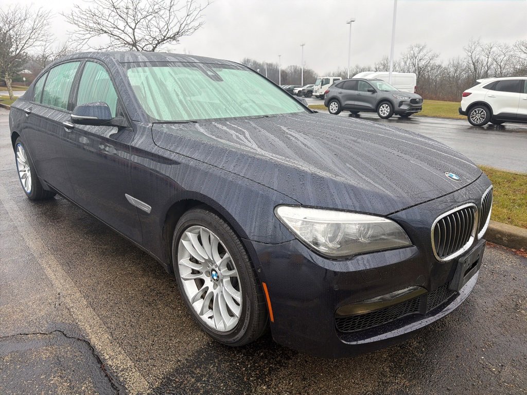 Used 2015 BMW 740Li image 2