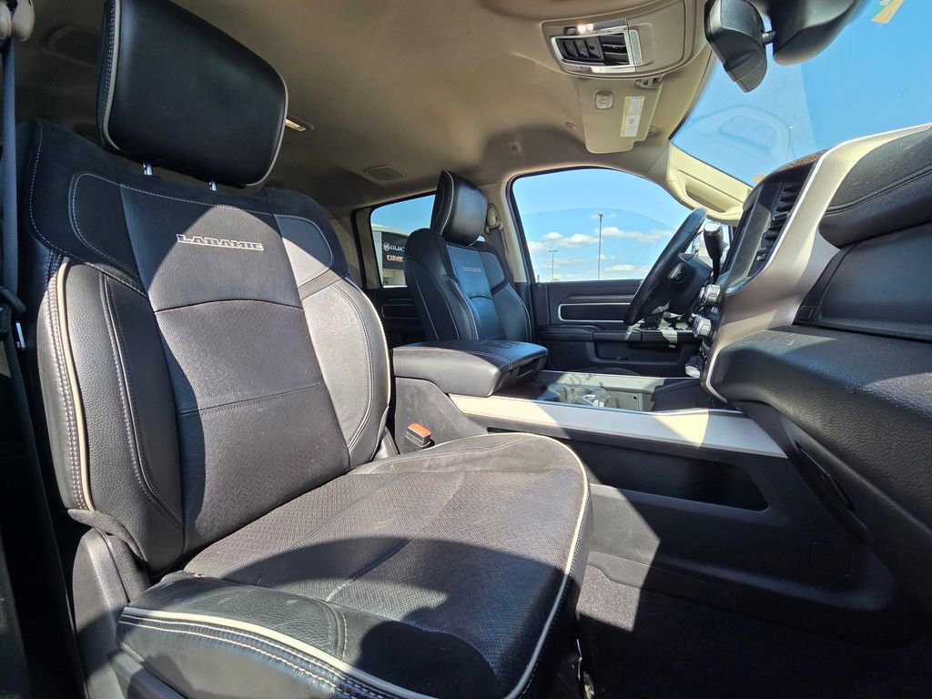 Used 2019 RAM 3500 Laramie image 28