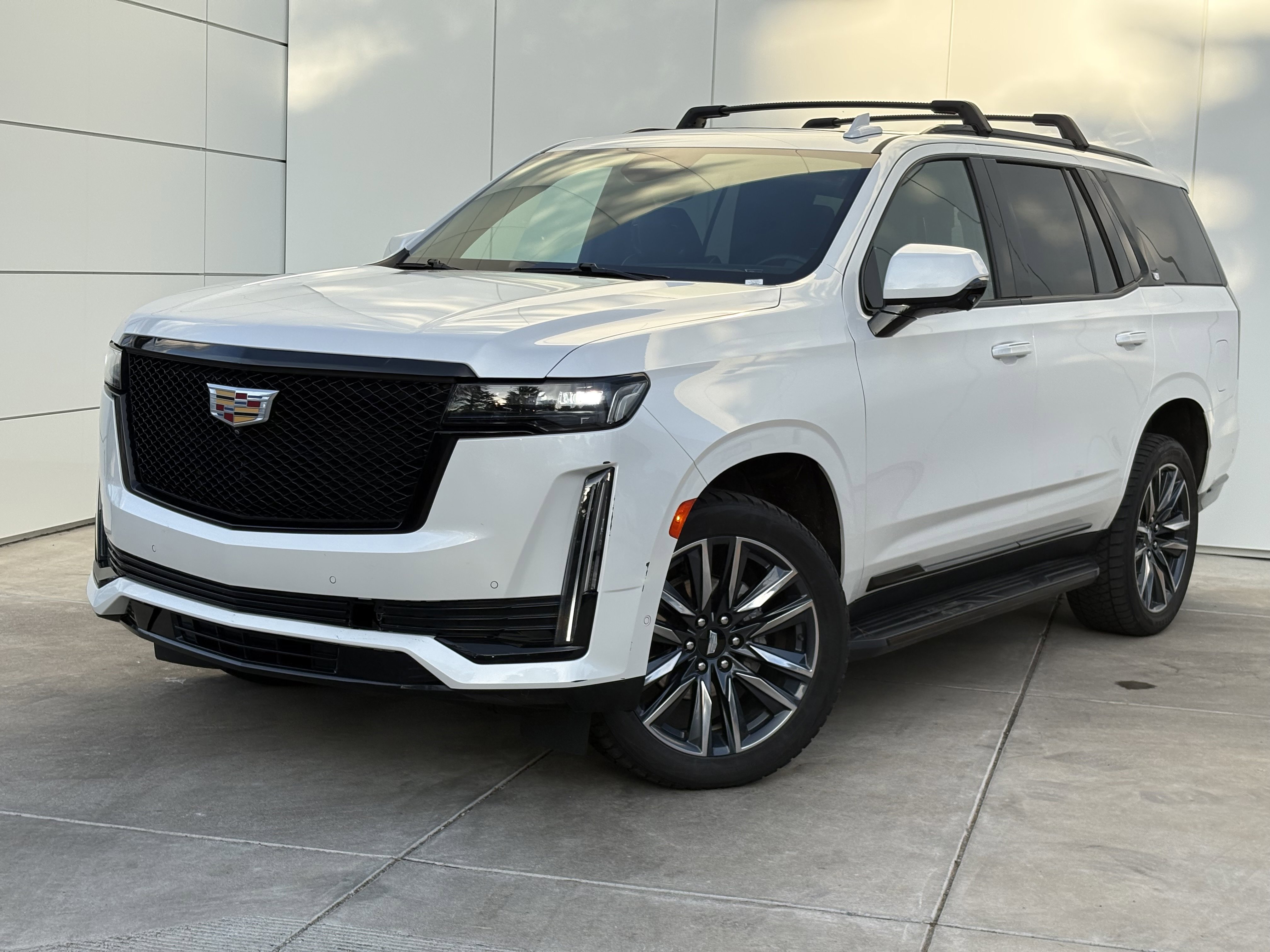 Used 2021 Cadillac Escalade Sport image 2