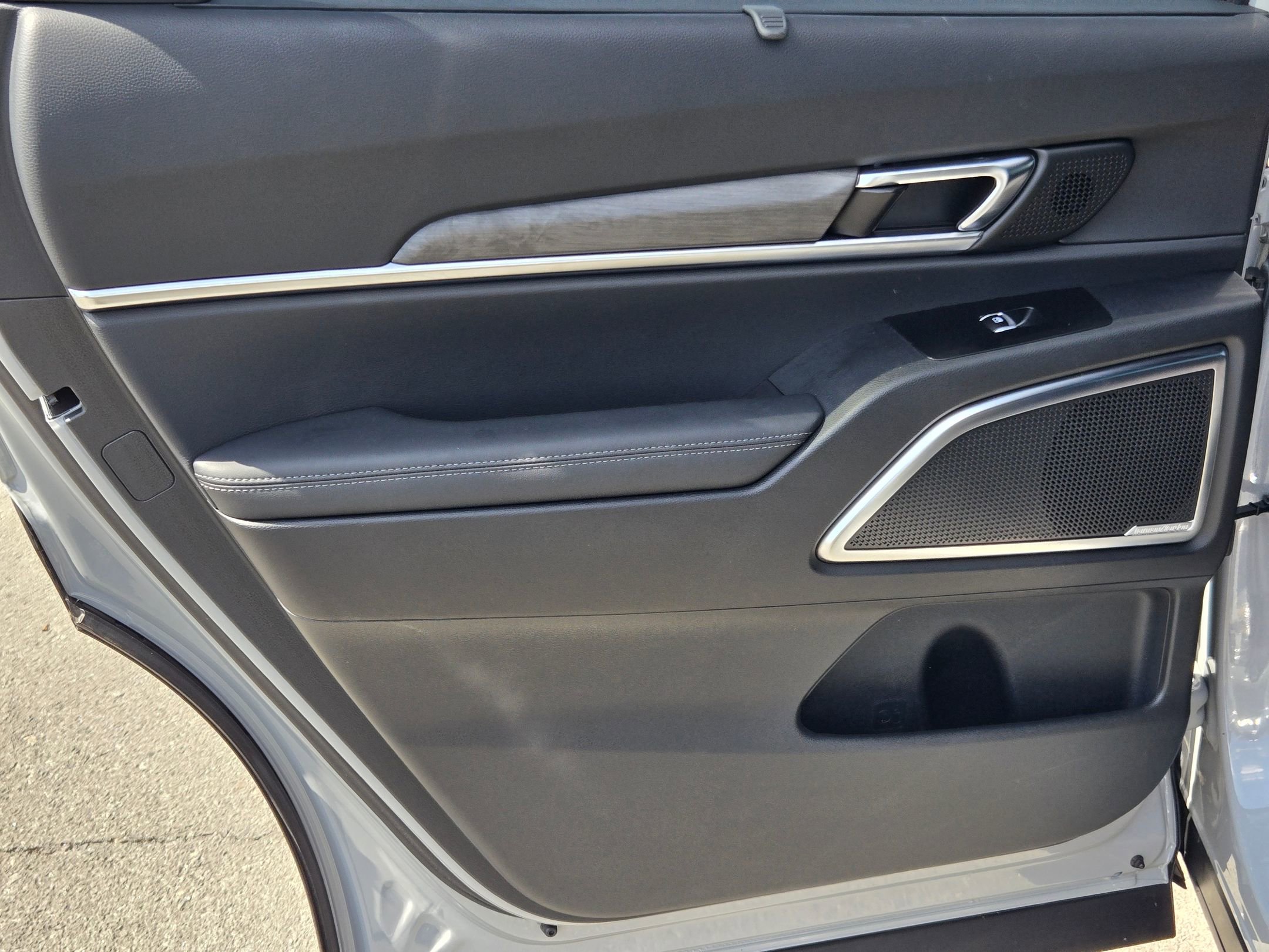 Used 2024 Kia Telluride SX X-Line image 35