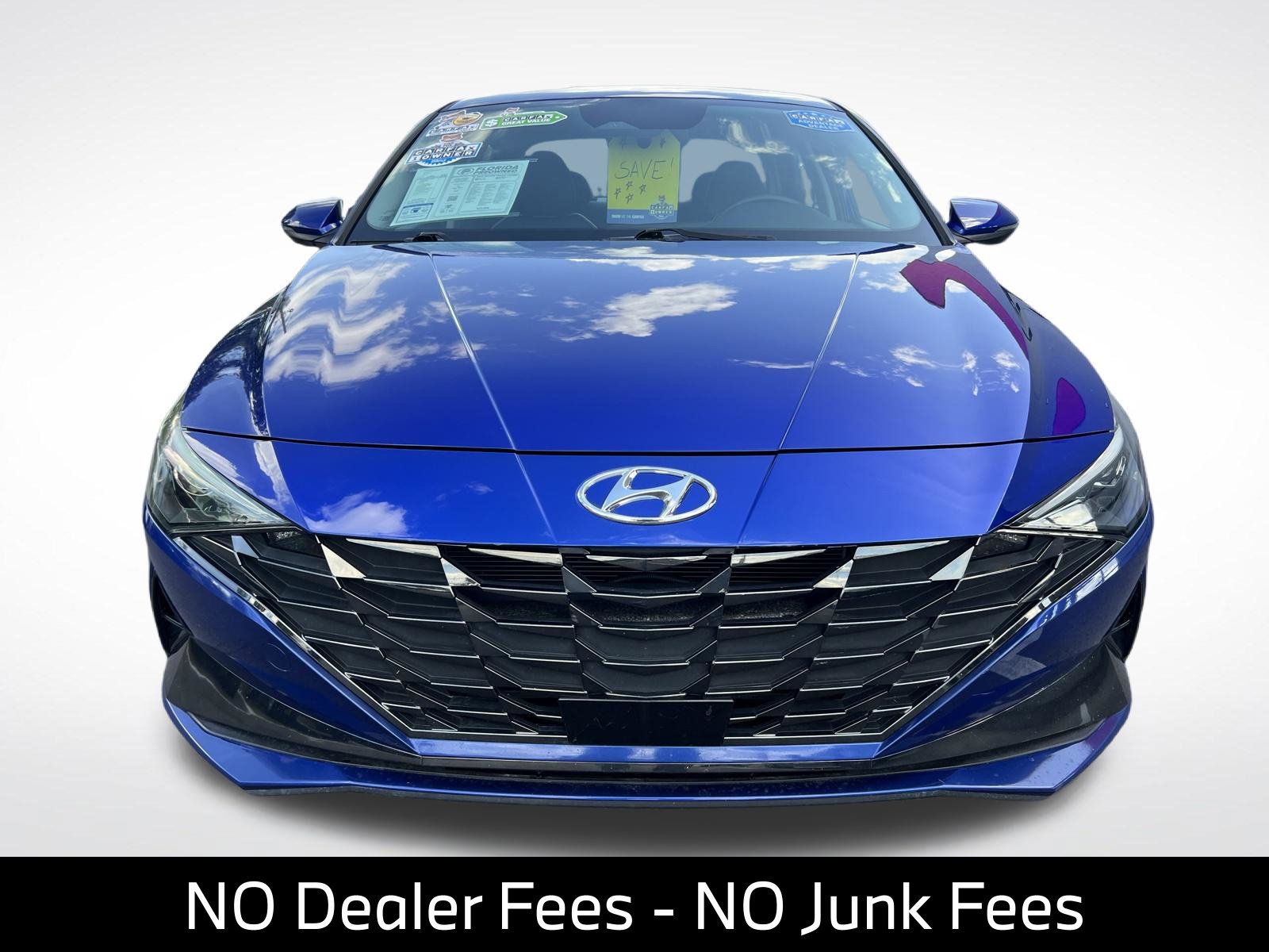 Used 2023 Hyundai Elantra Limited FWD image 2