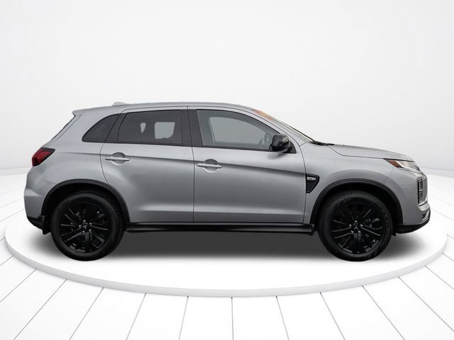 Used 2026 Mitsubishi Outlander Sport LE AWD/4WD image 2