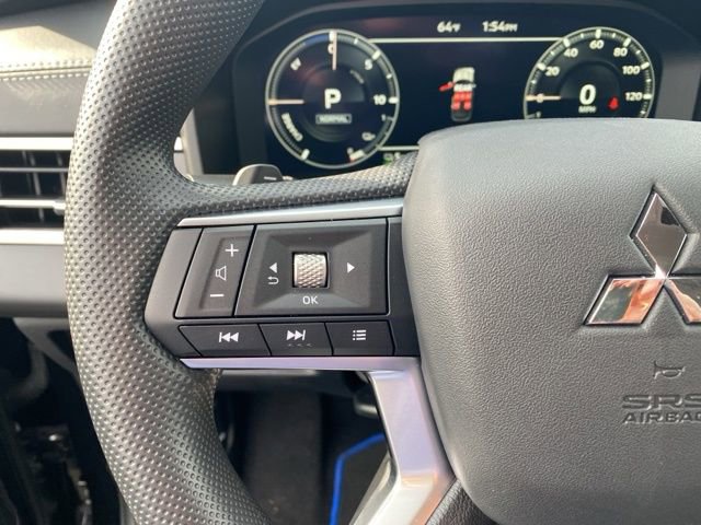 New 2025 Mitsubishi Outlander ES image 20