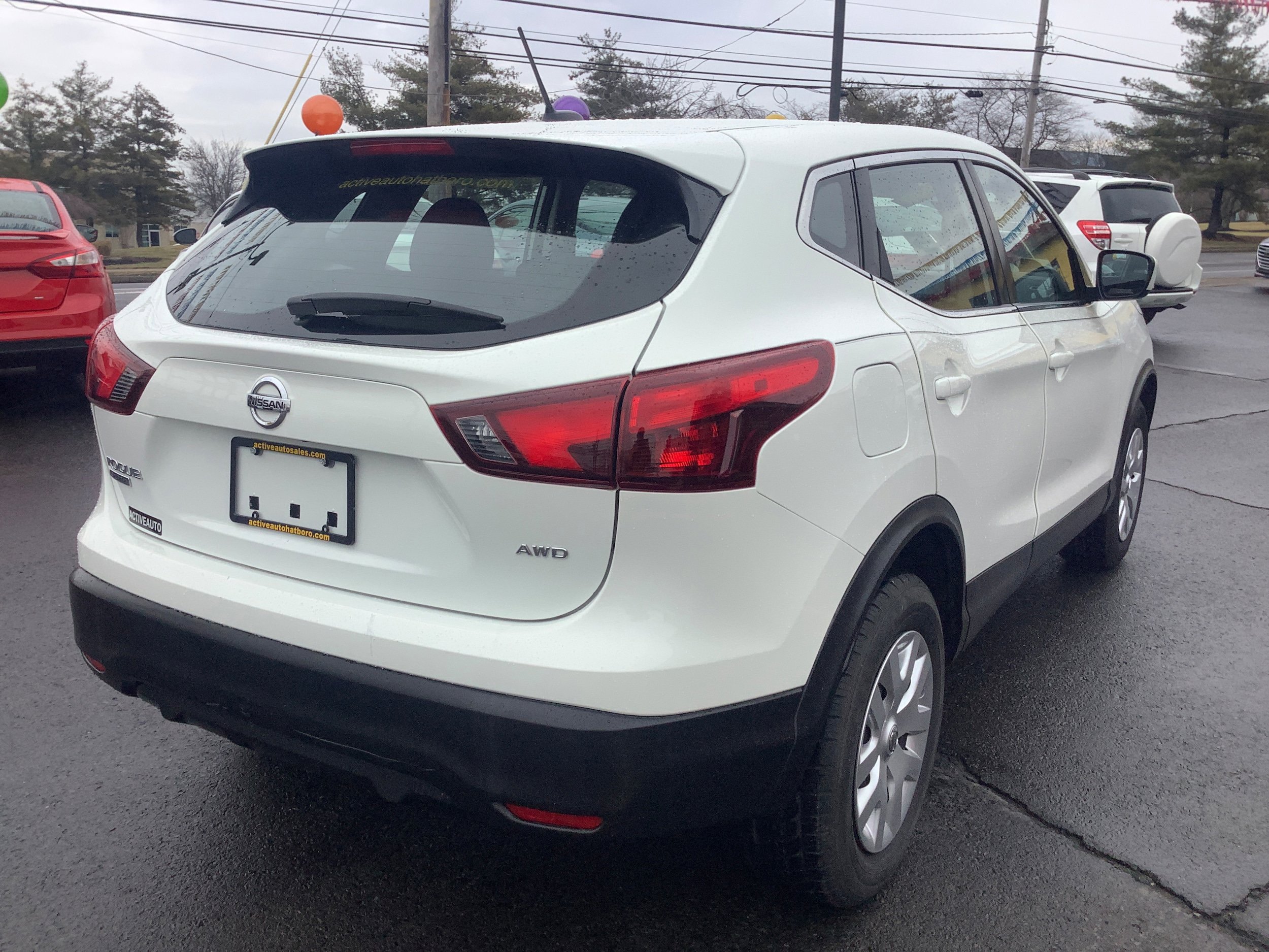 Used 2018 Nissan Rogue Sport S AWD/4WD image 8