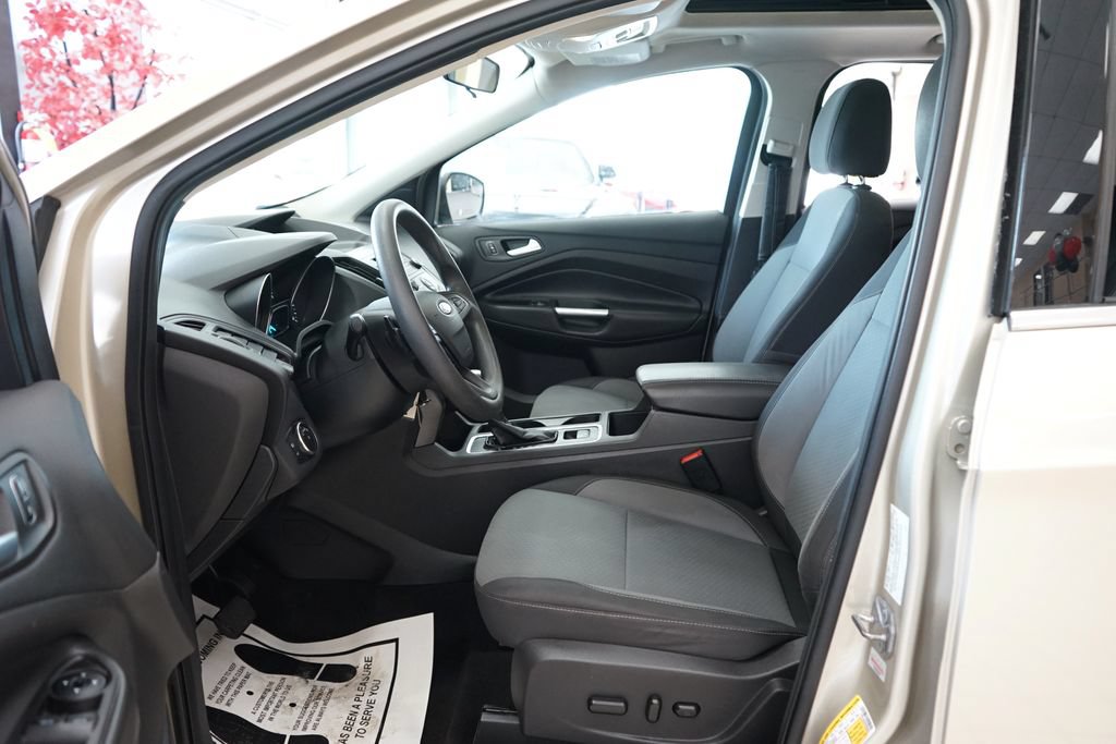 Used 2017 Ford Escape SE FWD image 25