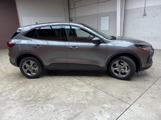 New 2026 Ford Escape ST-Line image 6