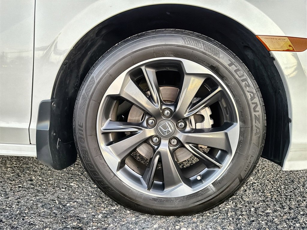 Used 2023 Honda Odyssey Elite image 19