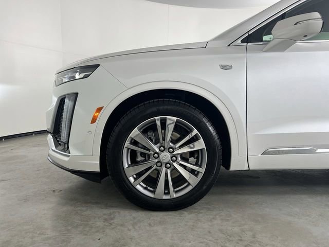Used 2025 Cadillac XT6 Premium Luxury w/ Technology Package image 34