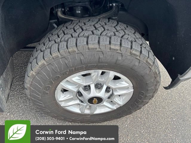 Used 2021 Chevrolet Silverado 2500 LT w/ Fleet Comfort Package AWD/4WD image 8