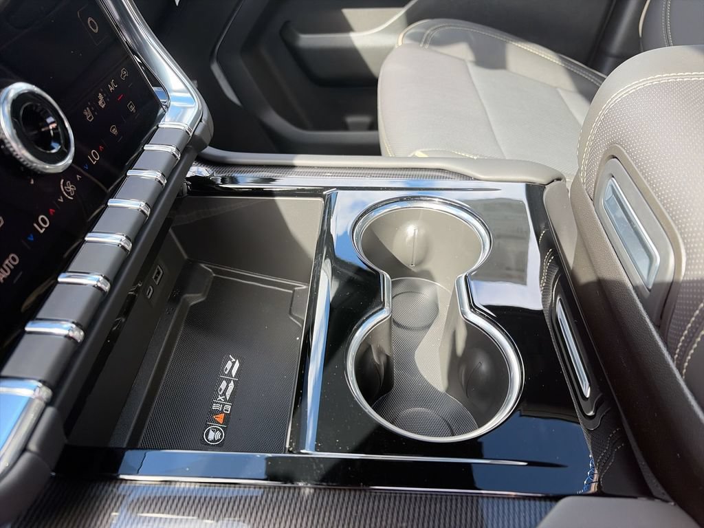 New 2026 GMC Yukon XL Elevation w/ Elevation Premium Package RWD image 29