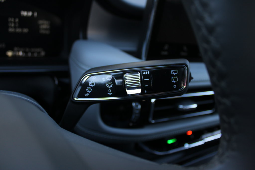 Used 2022 Lincoln Nautilus Reserve AWD/4WD image 12