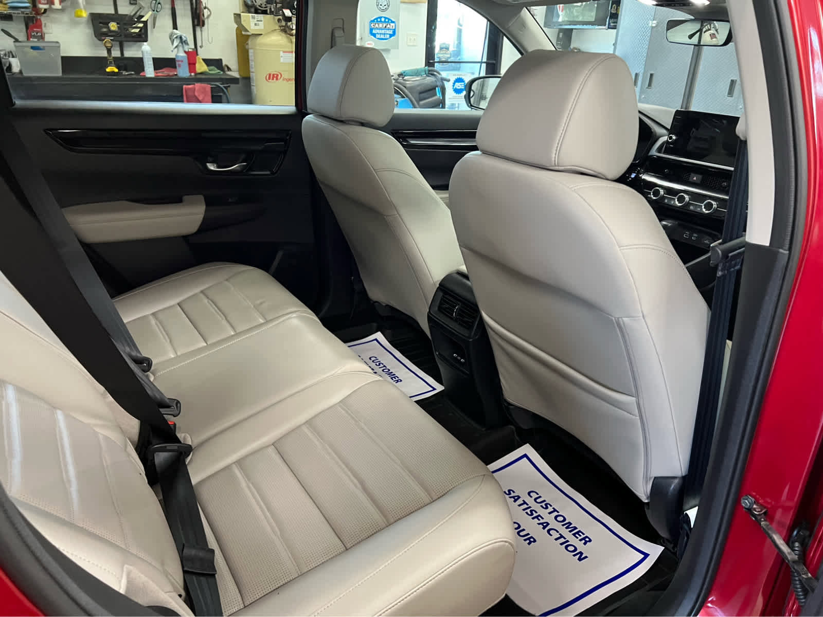 Used 2024 Honda CR-V EX-L image 29