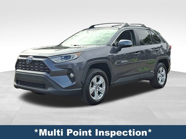 Used 2021 Toyota RAV4 XLE w/ Convenience Package image 4