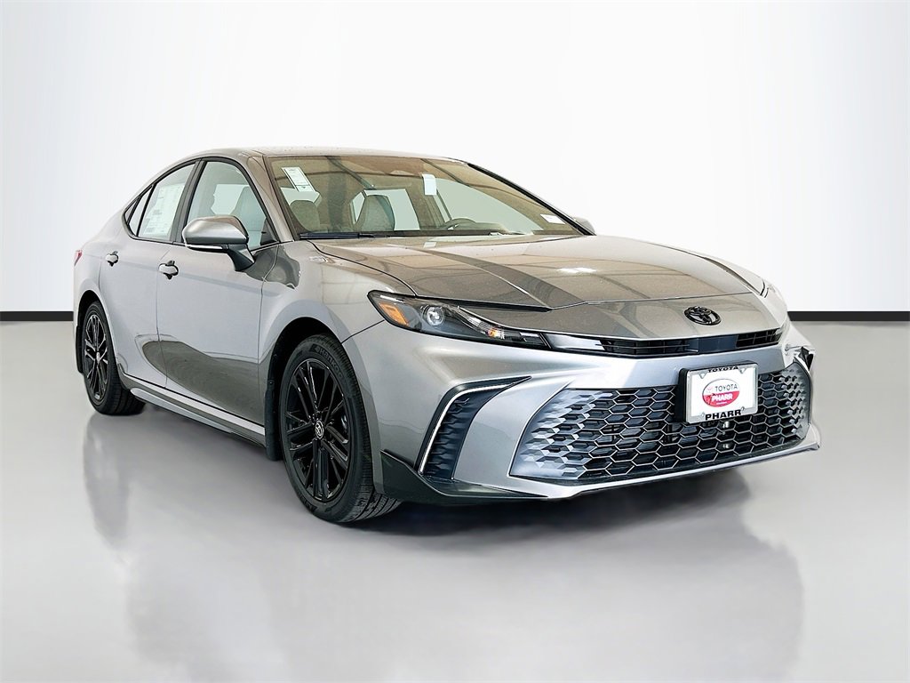 New 2026 Toyota Camry SE image 3