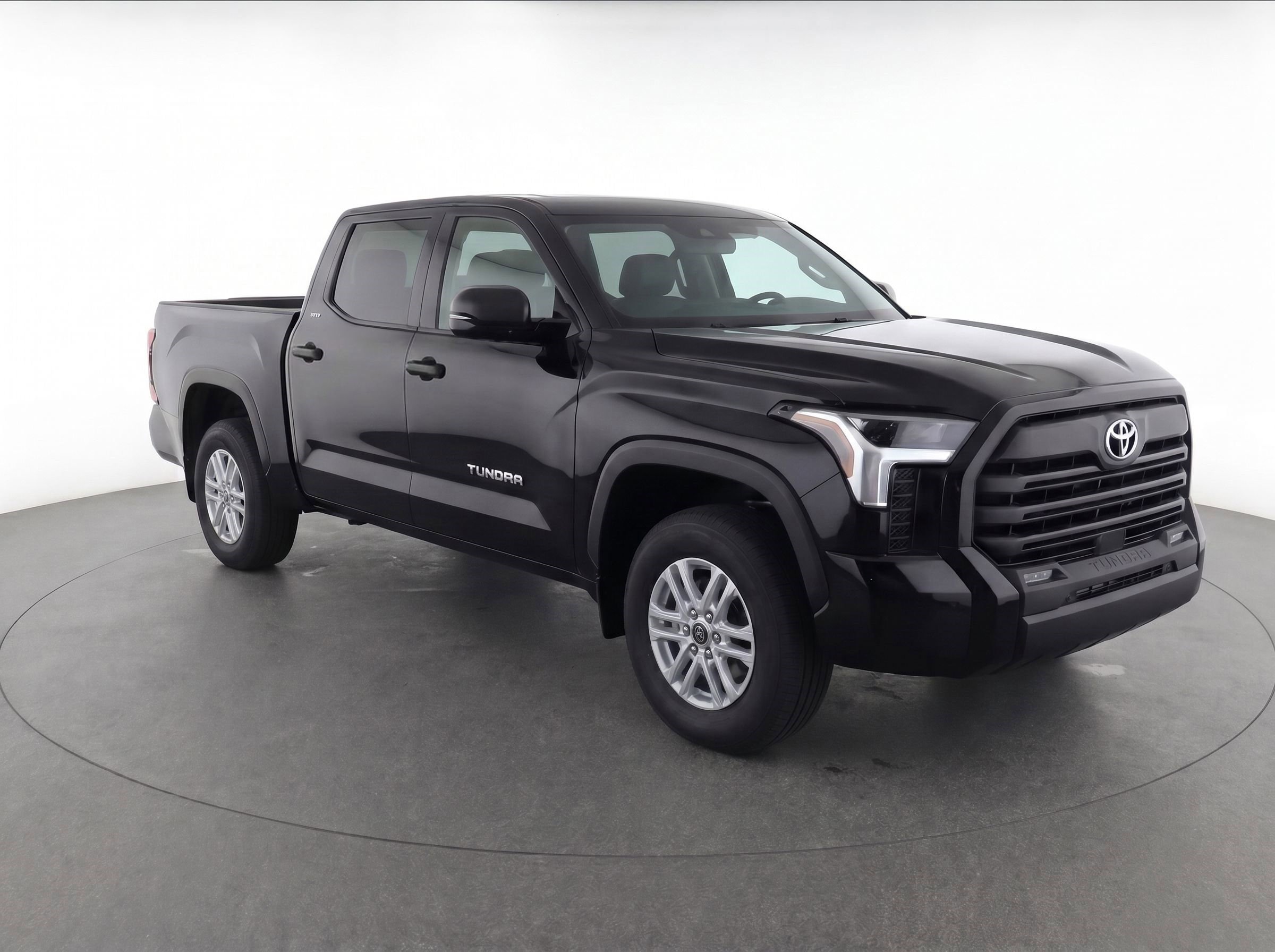 New 2026 Toyota Tundra SR5 AWD/4WD image 3